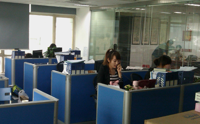 东莞市南城华彩汽车服务中心报废车回收流程及环保拆解标准详解
